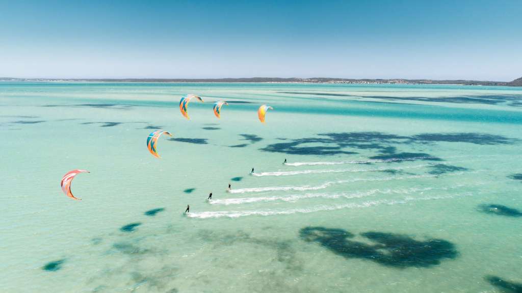 reasons-to-visit-egypt-kitesurfing