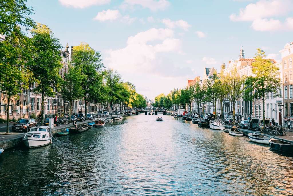 amsterdam-lgbt-friendly-destinations