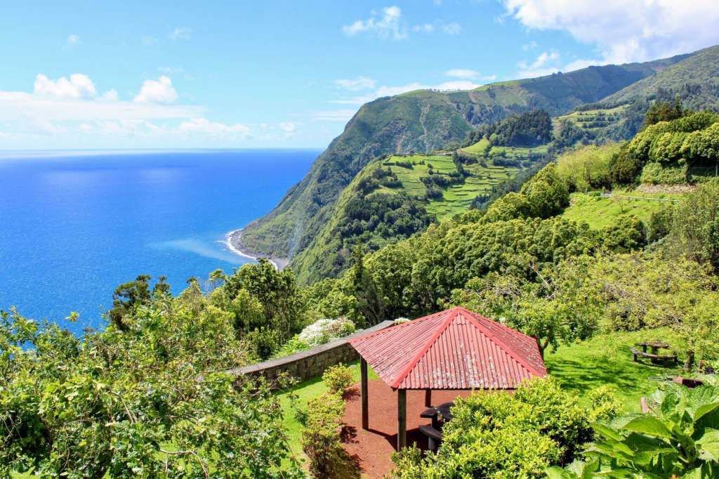 reasons-to-visit-the-azores